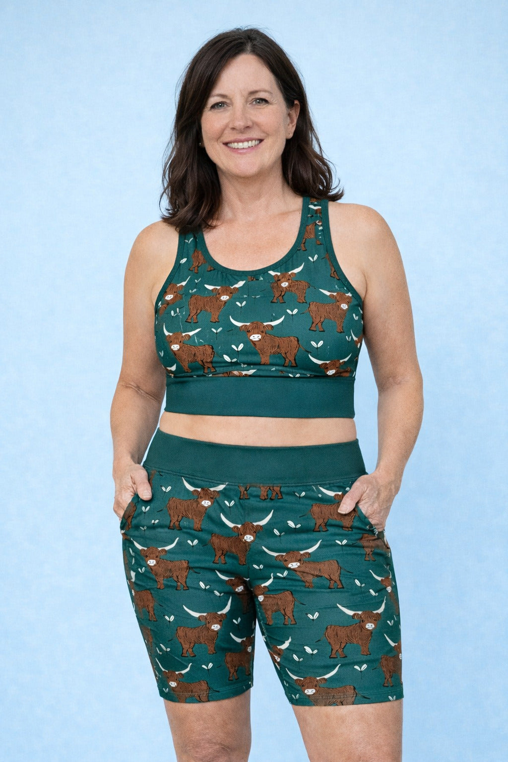 Green Highland Cow Women's Active Shorts