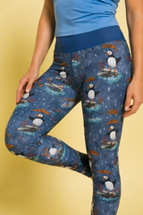 Splashing Puffins Women's Activewear Leggings