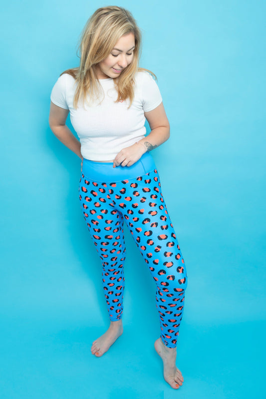 Blue & Red Leopard Women's Activewear Leggings