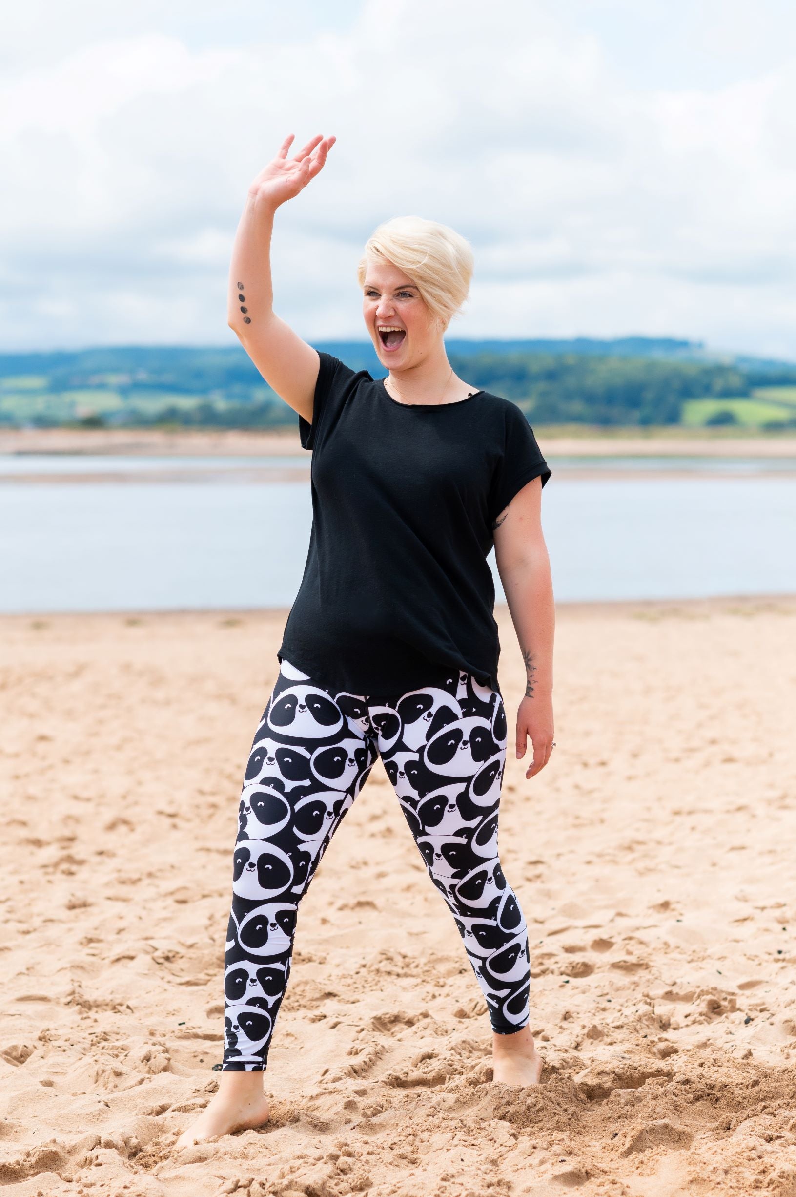 Monochrome Panda Women's Activewear Leggings